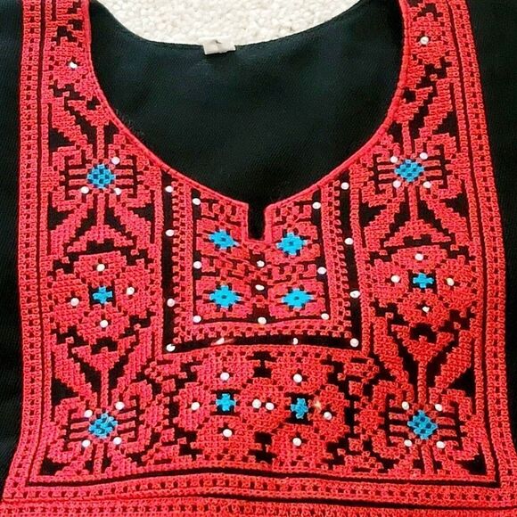 Beautiful Red and Black Embroidery Palestinian Girl Dress Thobe Tatreez Heritage - Picture 6 of 10